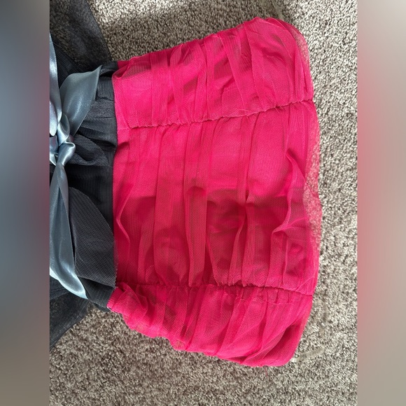 Party Dresss - Picture 4 of 4